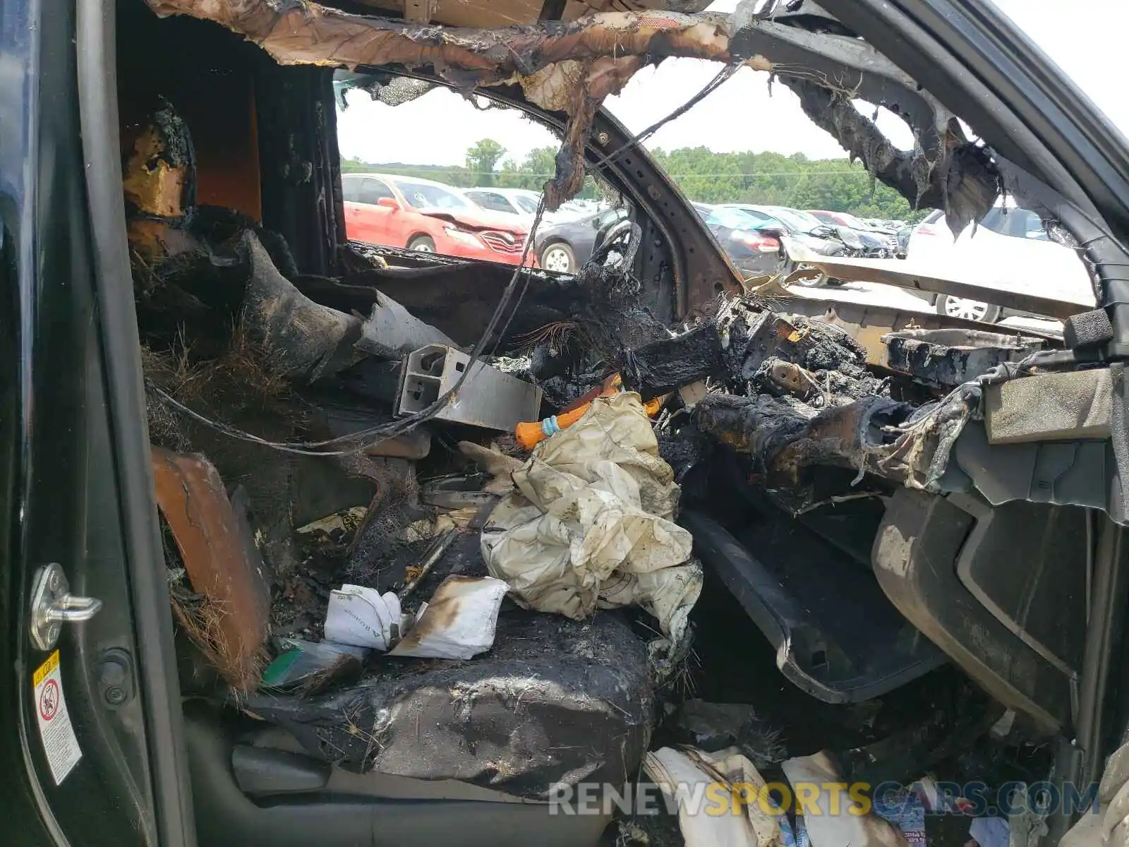 5 Photograph of a damaged car 3TMAZ5CN8KM106761 TOYOTA TACOMA 2019