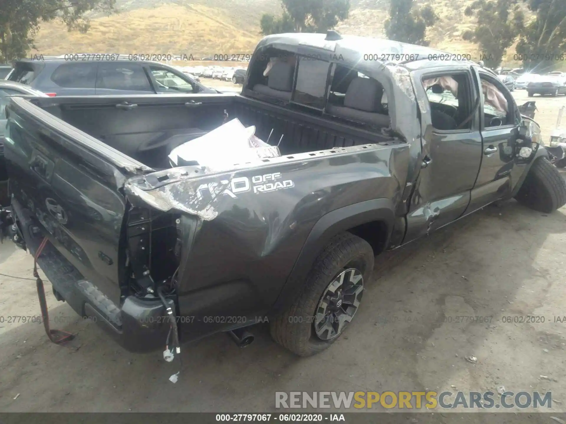 4 Photograph of a damaged car 3TMAZ5CN8KM109224 TOYOTA TACOMA 2019