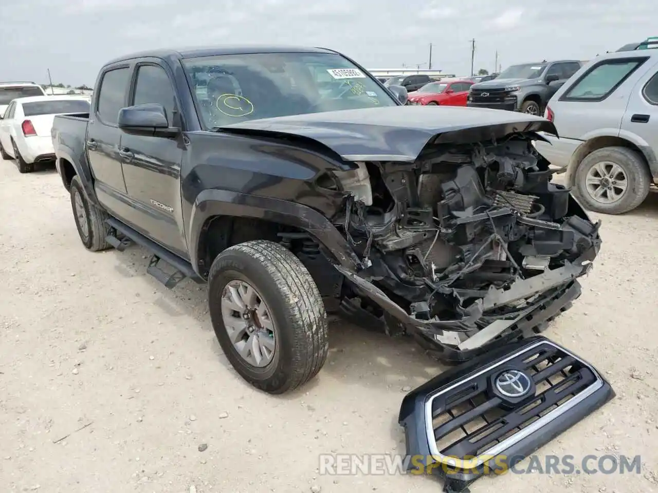 1 Photograph of a damaged car 3TMAZ5CN8KM113242 TOYOTA TACOMA 2019