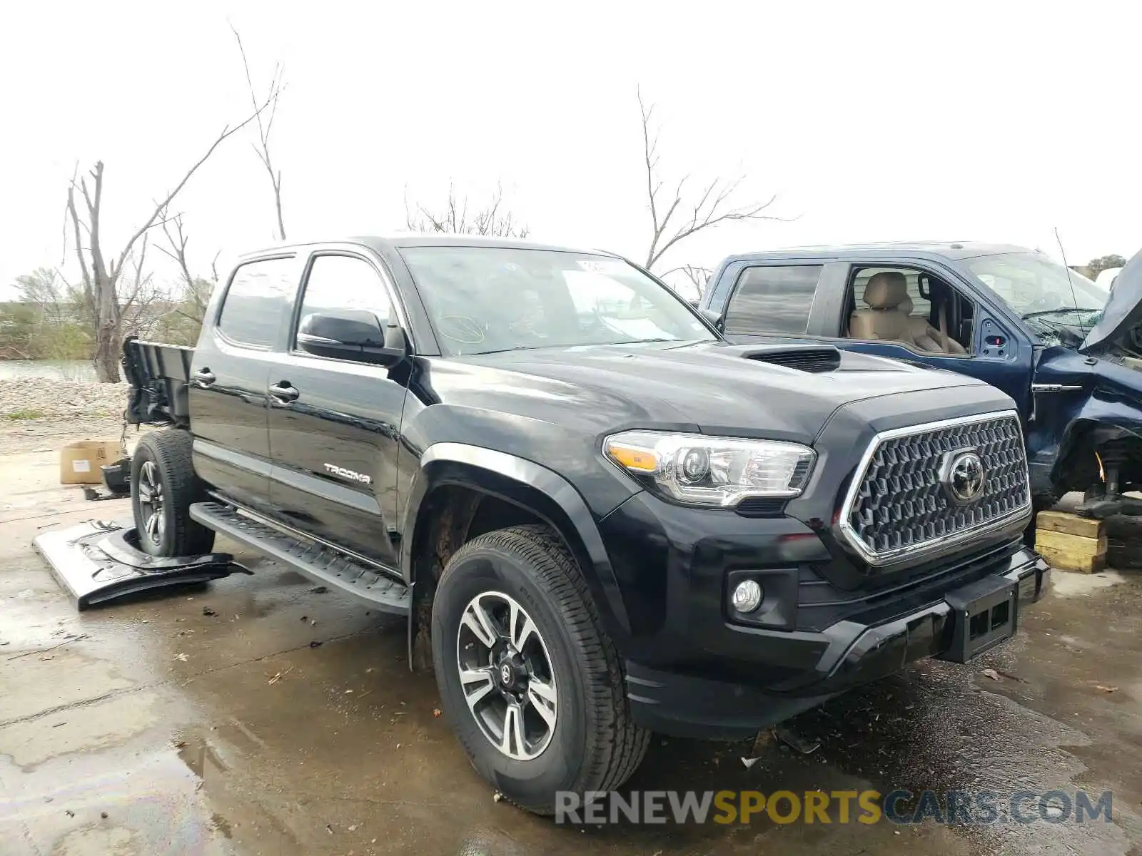 1 Photograph of a damaged car 3TMAZ5CN9KM080428 TOYOTA TACOMA 2019