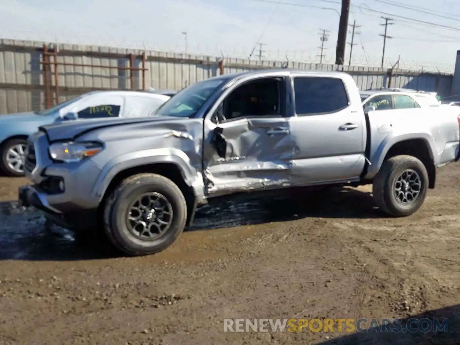 9 Photograph of a damaged car 3TMAZ5CN9KM082440 TOYOTA TACOMA 2019