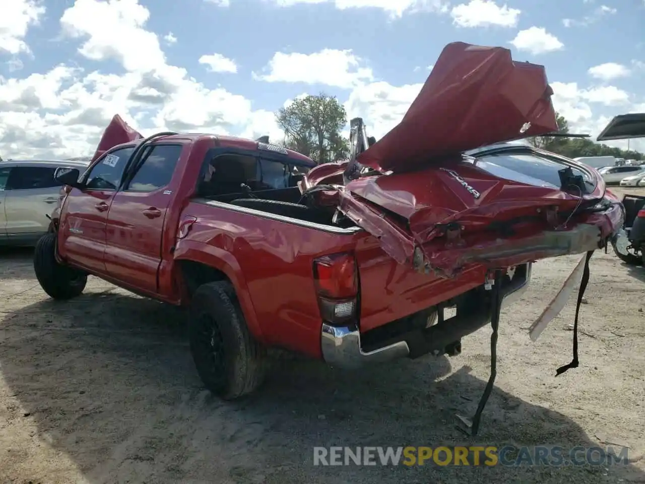 3 Photograph of a damaged car 3TMAZ5CN9KM083491 TOYOTA TACOMA 2019