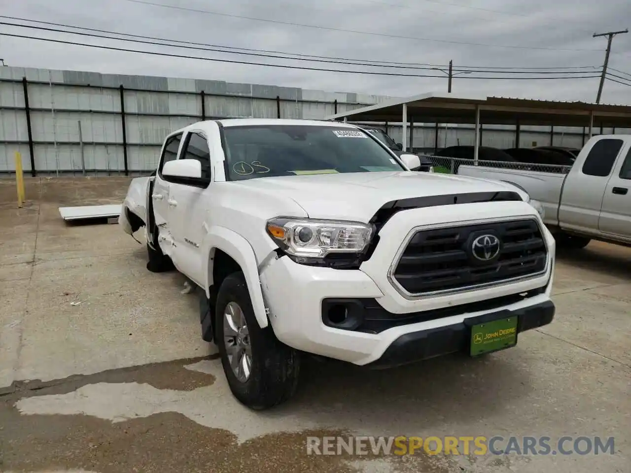 1 Photograph of a damaged car 3TMAZ5CN9KM083703 TOYOTA TACOMA 2019