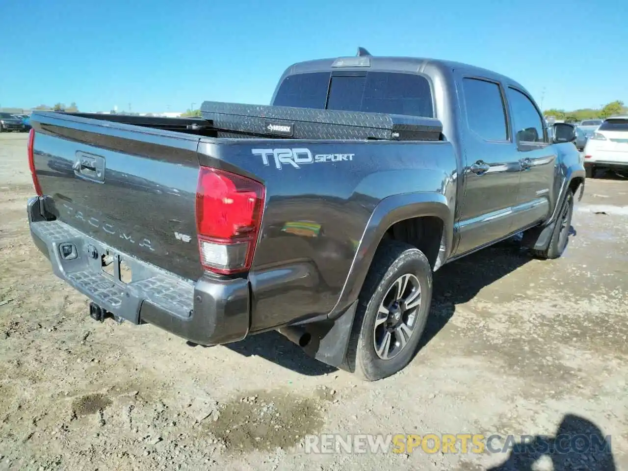 4 Photograph of a damaged car 3TMAZ5CN9KM085130 TOYOTA TACOMA 2019