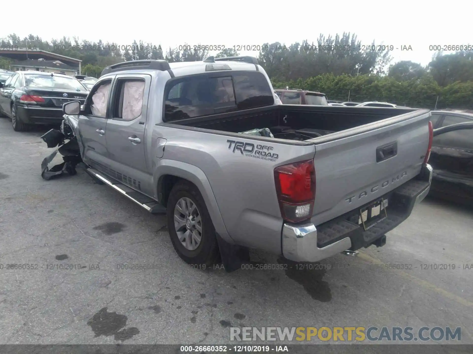 3 Фотография поврежденного автомобиля 3TMAZ5CN9KM087685 TOYOTA TACOMA 2019