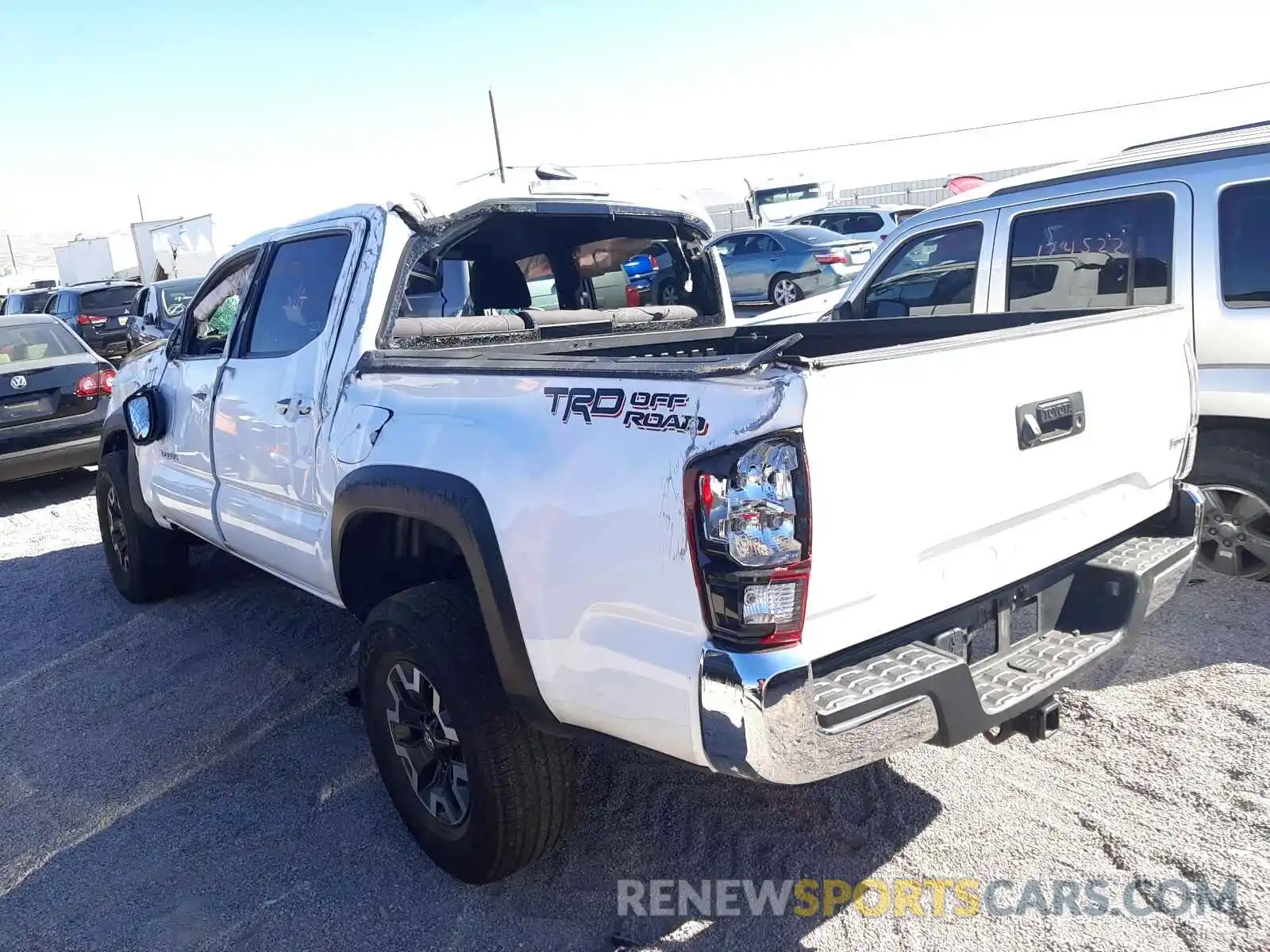 3 Photograph of a damaged car 3TMAZ5CN9KM092241 TOYOTA TACOMA 2019