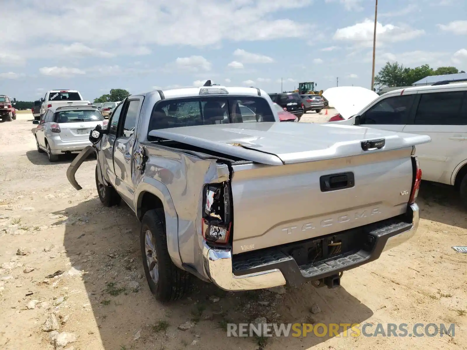 3 Фотография поврежденного автомобиля 3TMAZ5CN9KM093566 TOYOTA TACOMA 2019