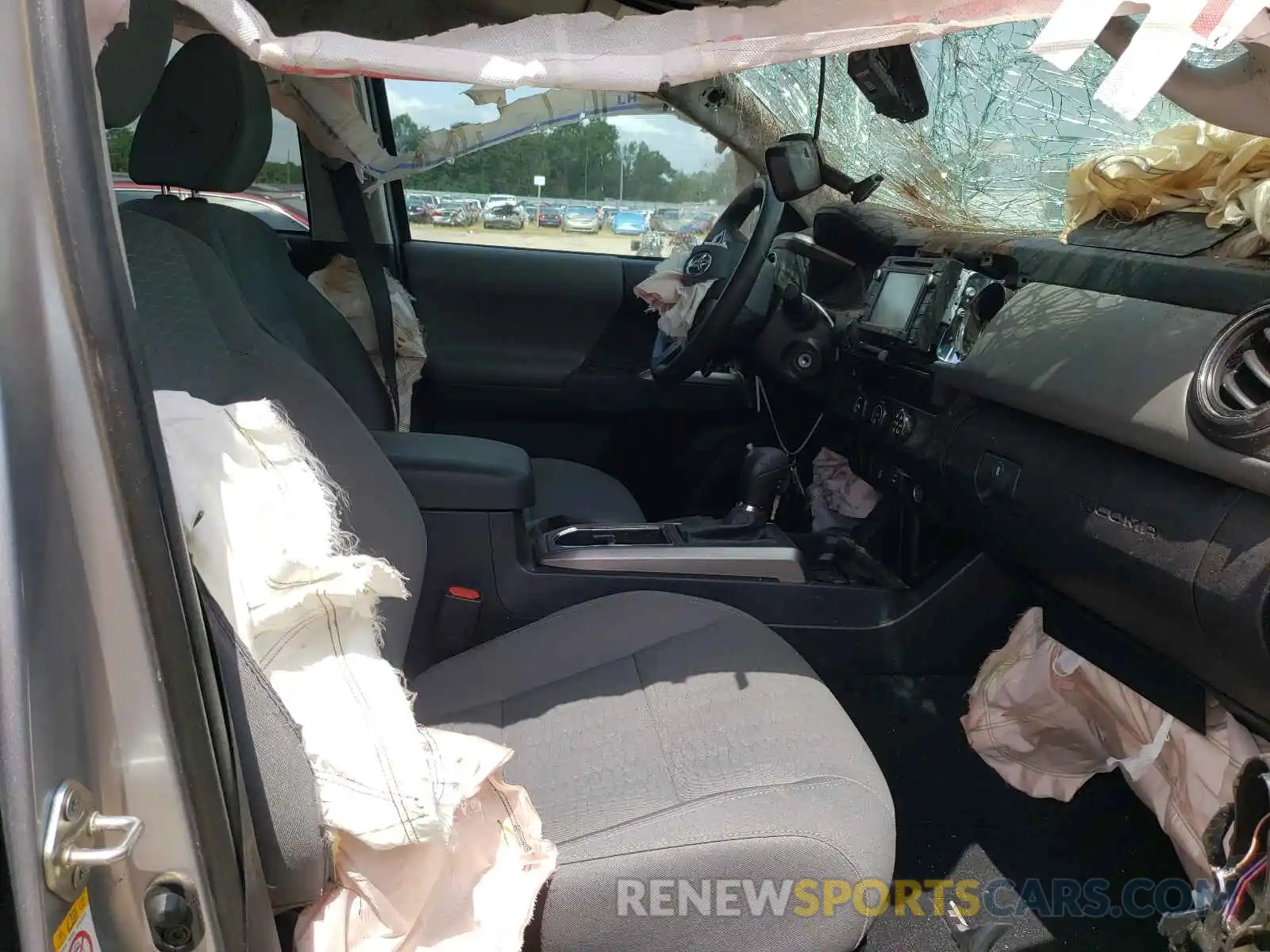 5 Photograph of a damaged car 3TMAZ5CN9KM093566 TOYOTA TACOMA 2019