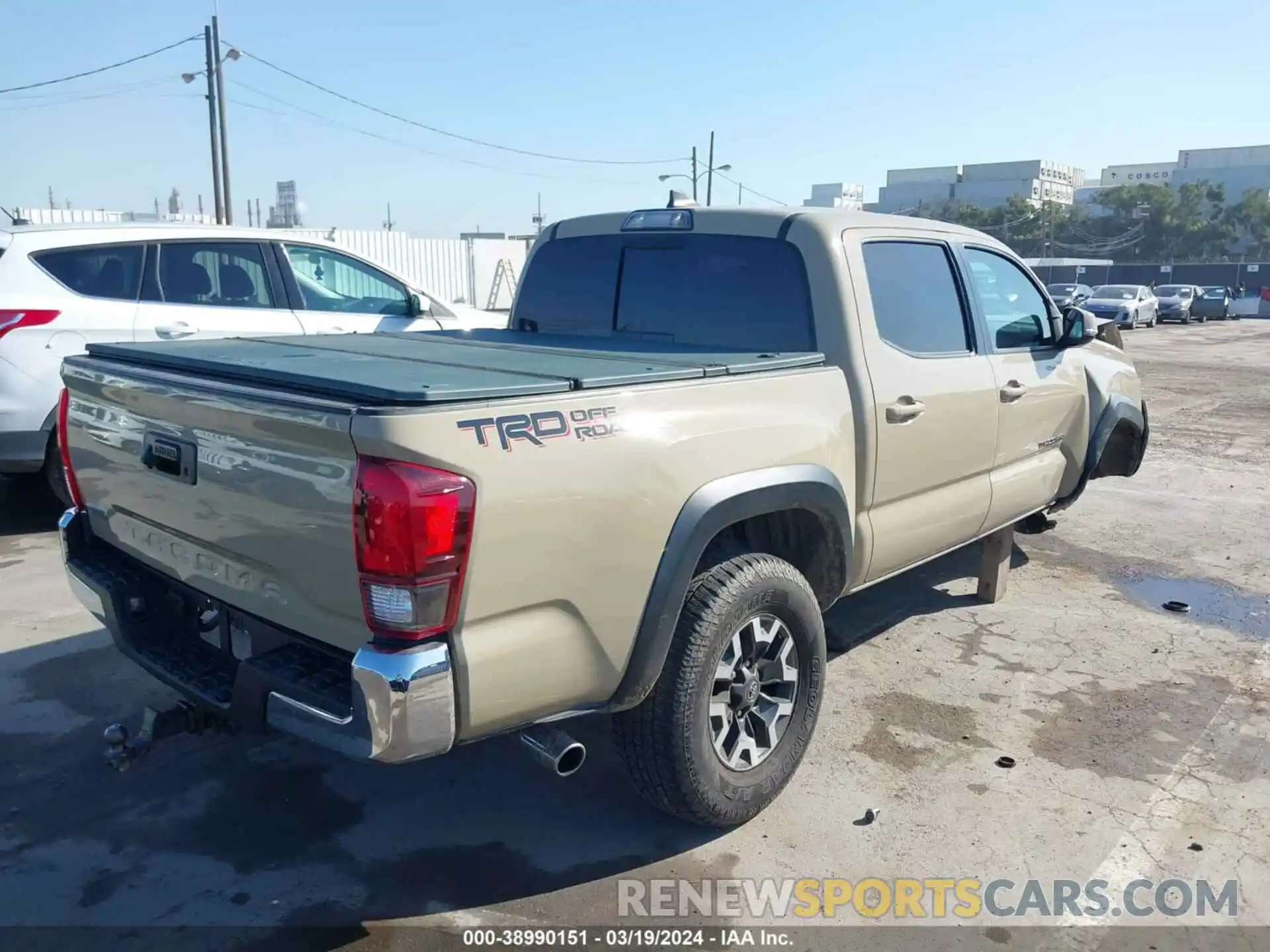 4 Photograph of a damaged car 3TMAZ5CN9KM094197 TOYOTA TACOMA 2019