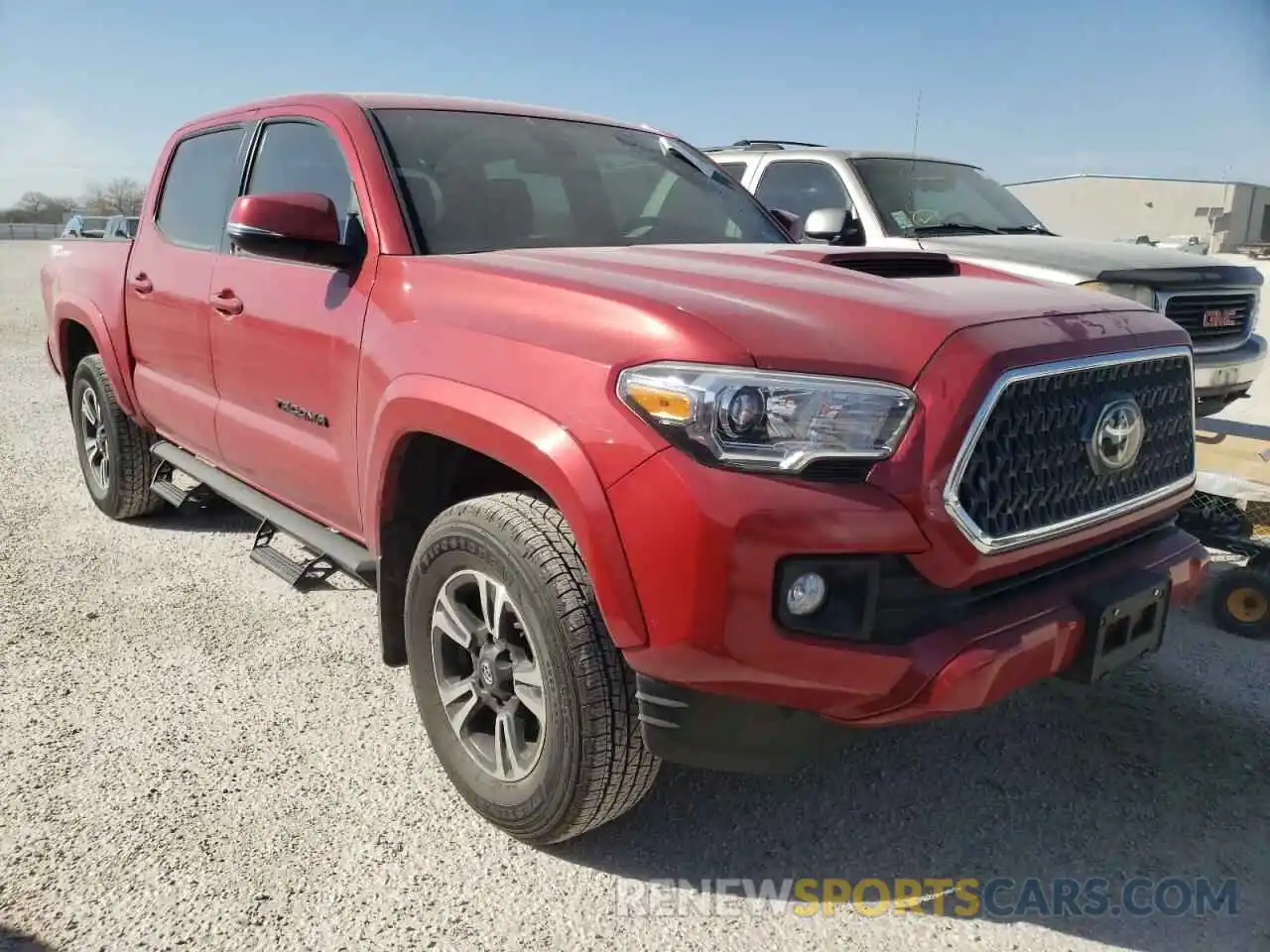 1 Photograph of a damaged car 3TMAZ5CN9KM094975 TOYOTA TACOMA 2019