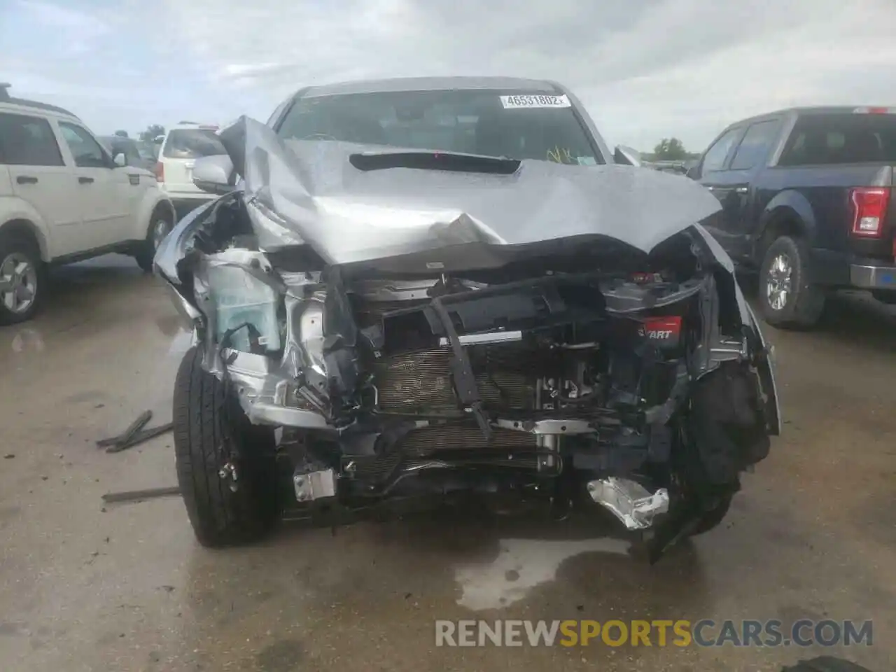 9 Photograph of a damaged car 3TMAZ5CN9KM095236 TOYOTA TACOMA 2019