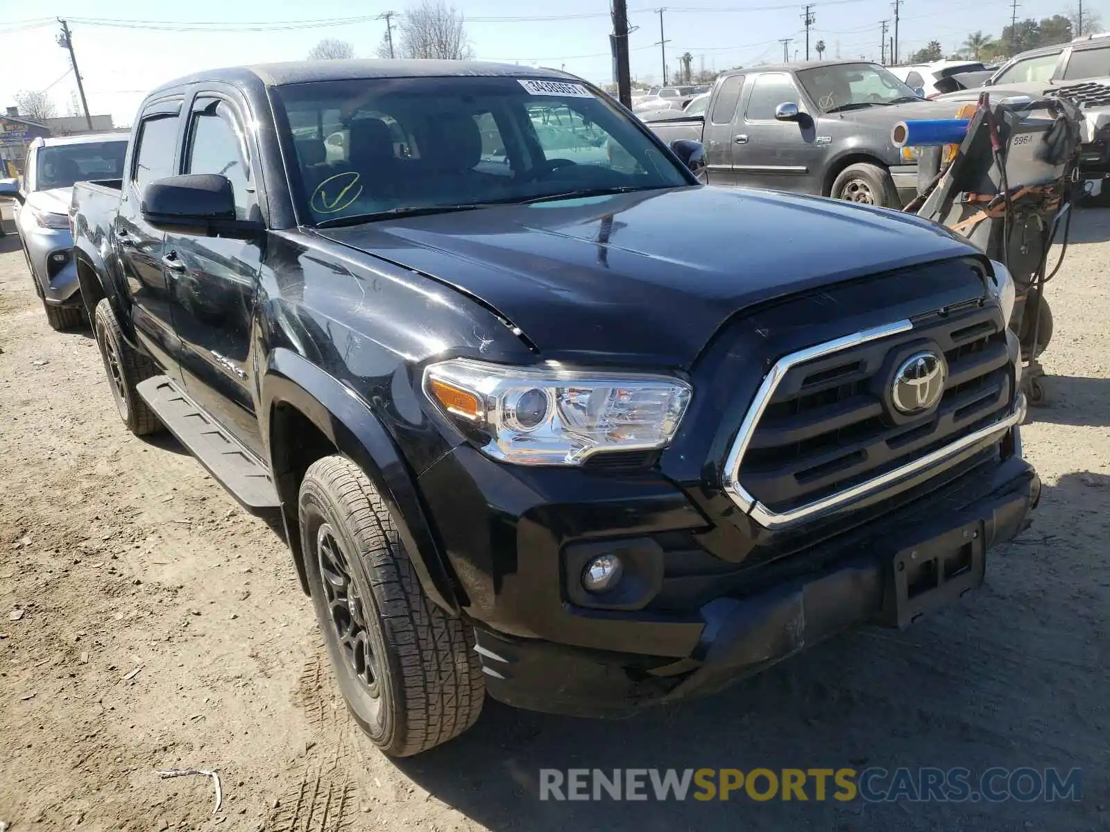 1 Photograph of a damaged car 3TMAZ5CN9KM096435 TOYOTA TACOMA 2019