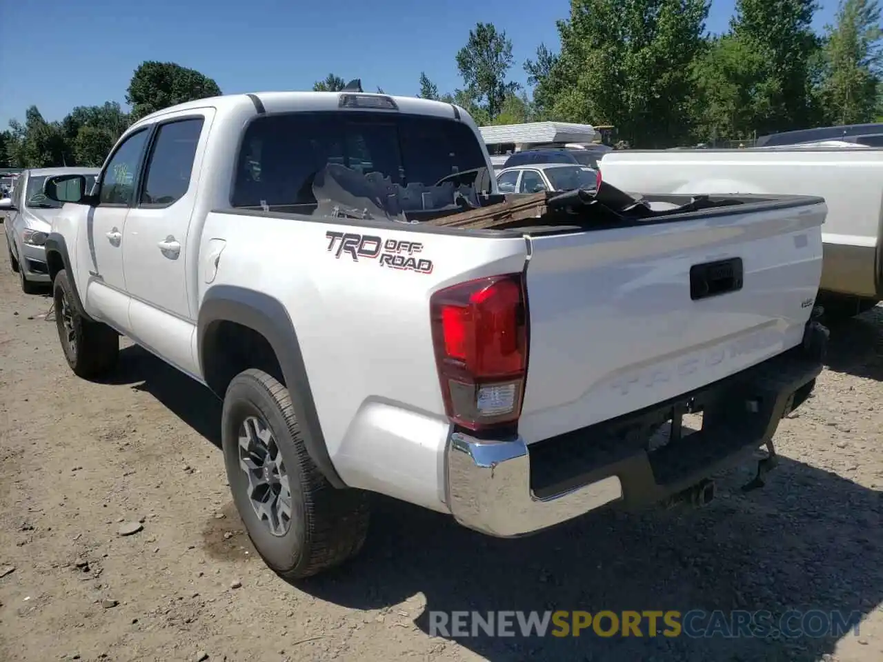 3 Photograph of a damaged car 3TMAZ5CN9KM097763 TOYOTA TACOMA 2019