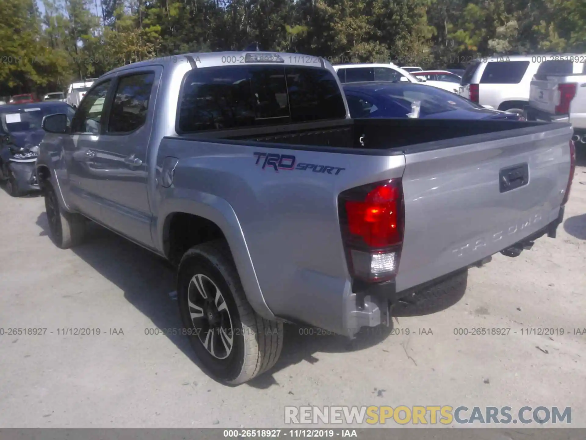 3 Фотография поврежденного автомобиля 3TMAZ5CN9KM099741 TOYOTA TACOMA 2019