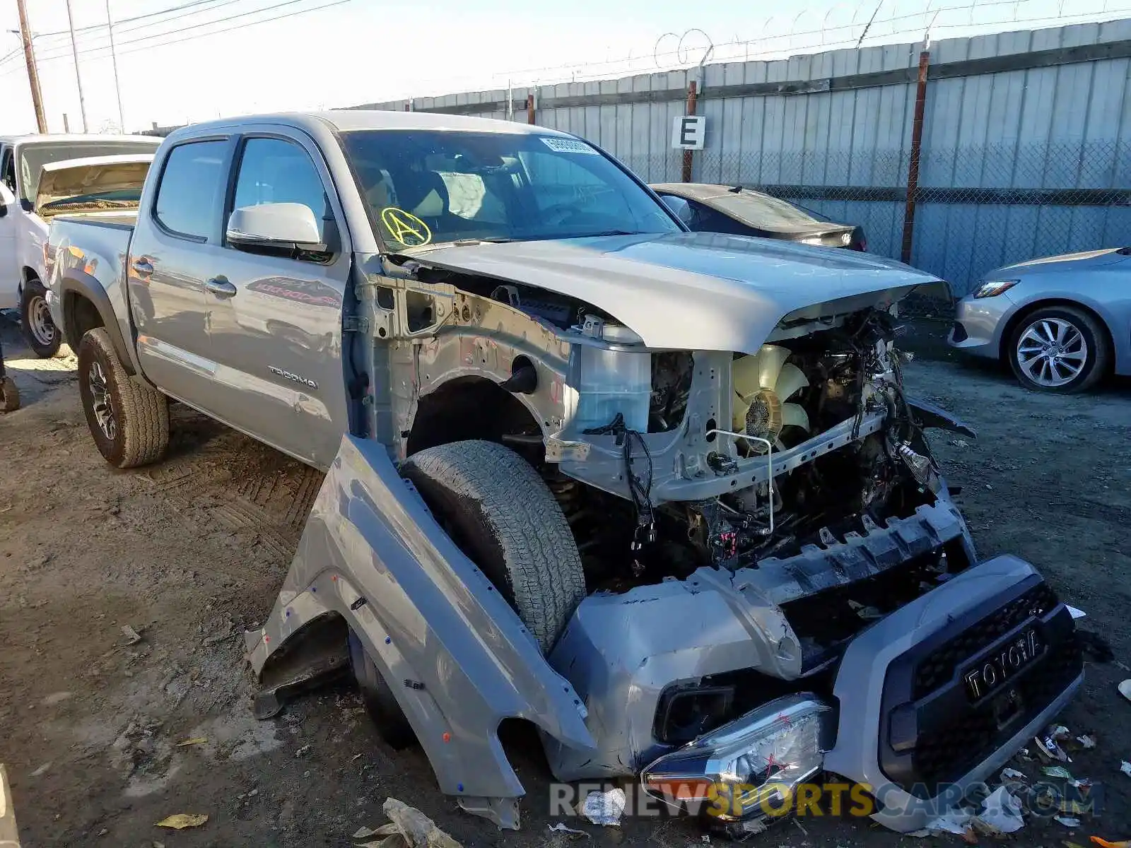 1 Photograph of a damaged car 3TMAZ5CN9KM101973 TOYOTA TACOMA 2019