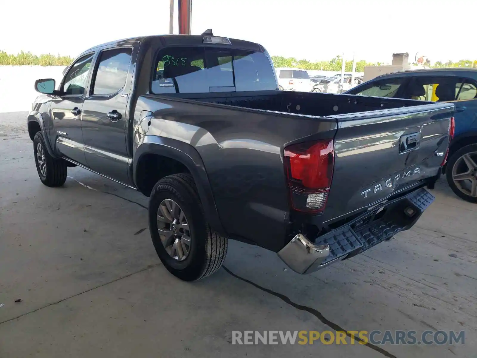 3 Photograph of a damaged car 3TMAZ5CN9KM106848 TOYOTA TACOMA 2019