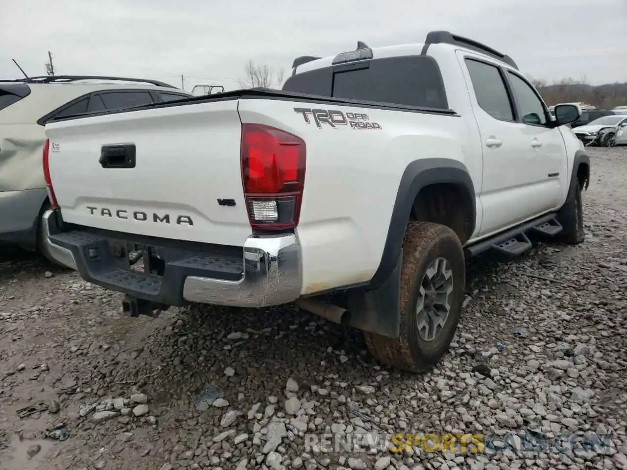 4 Photograph of a damaged car 3TMAZ5CN9KM108194 TOYOTA TACOMA 2019