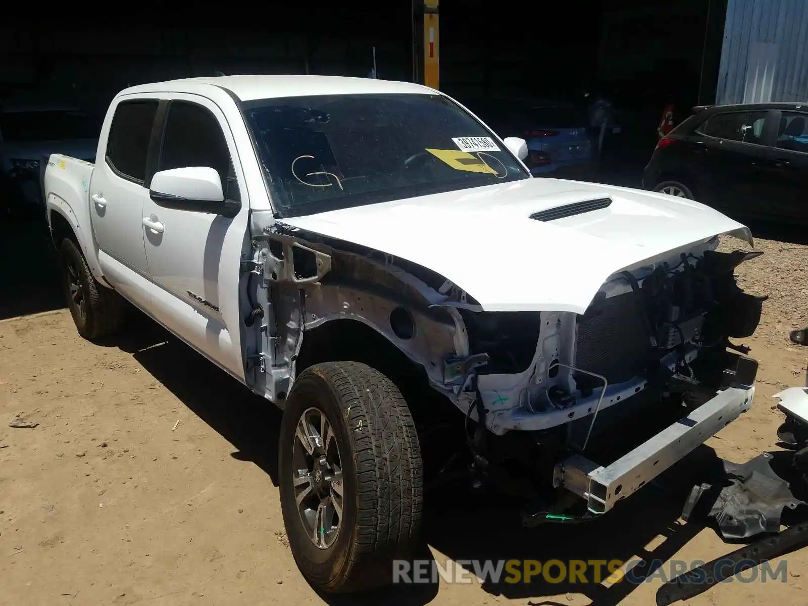 1 Photograph of a damaged car 3TMAZ5CN9KM111774 TOYOTA TACOMA 2019