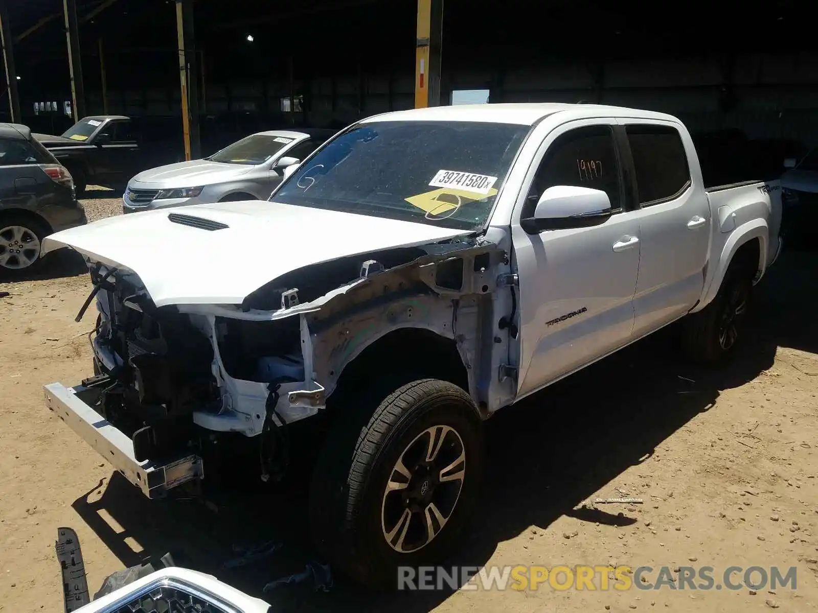 2 Photograph of a damaged car 3TMAZ5CN9KM111774 TOYOTA TACOMA 2019