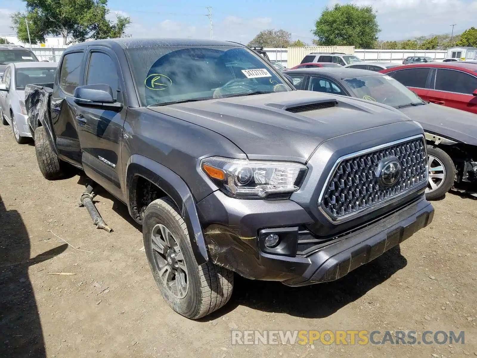 1 Photograph of a damaged car 3TMAZ5CN9KM111810 TOYOTA TACOMA 2019