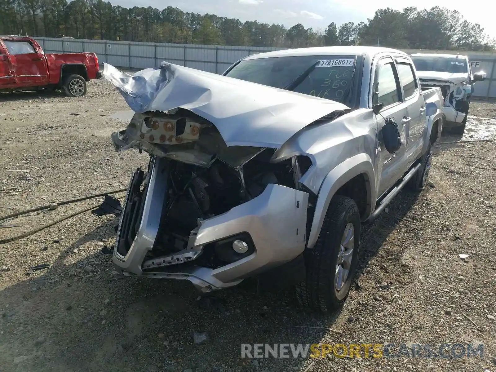 2 Photograph of a damaged car 3TMAZ5CN9KM112004 TOYOTA TACOMA 2019