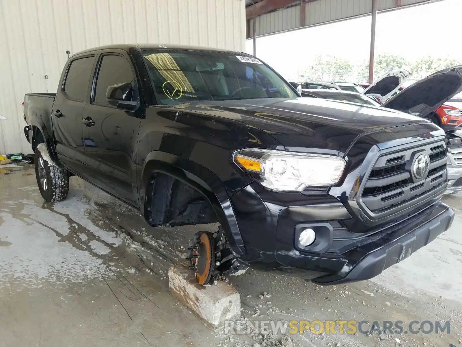 1 Photograph of a damaged car 3TMAZ5CNXKM079322 TOYOTA TACOMA 2019