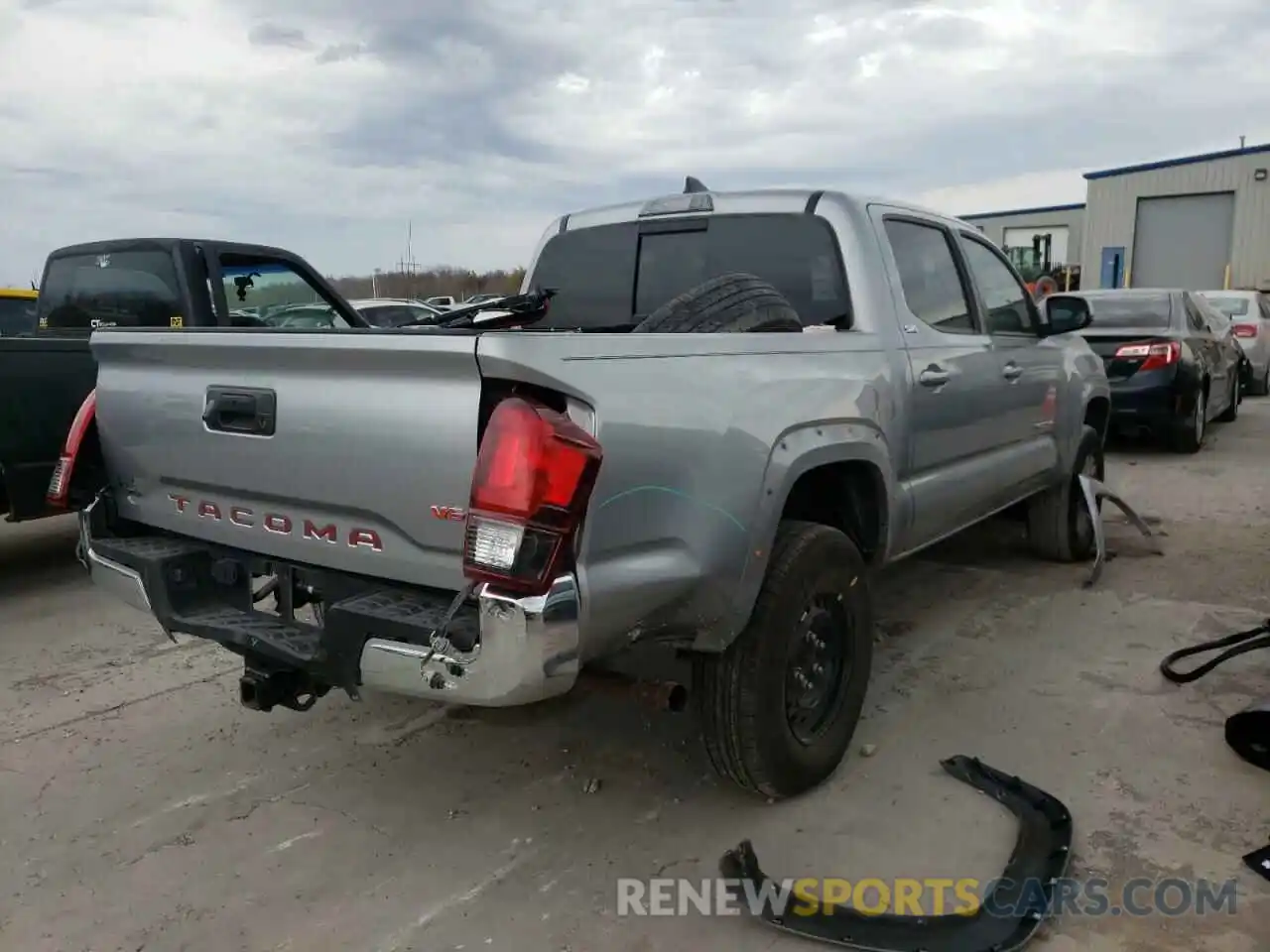 4 Photograph of a damaged car 3TMAZ5CNXKM080082 TOYOTA TACOMA 2019