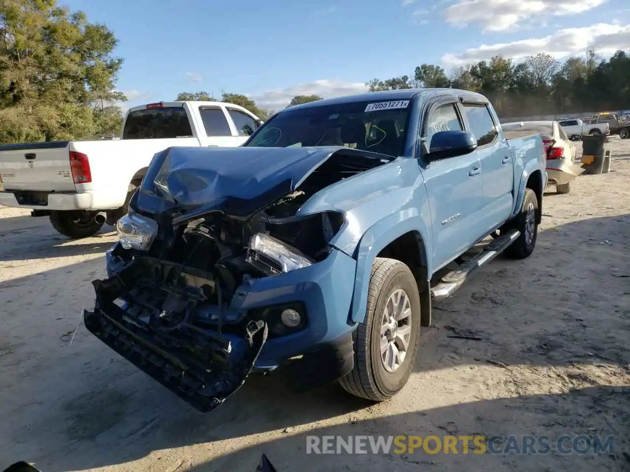 2 Photograph of a damaged car 3TMAZ5CNXKM081040 TOYOTA TACOMA 2019