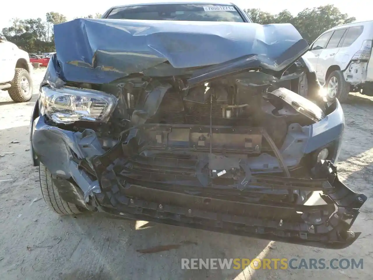 9 Photograph of a damaged car 3TMAZ5CNXKM081040 TOYOTA TACOMA 2019