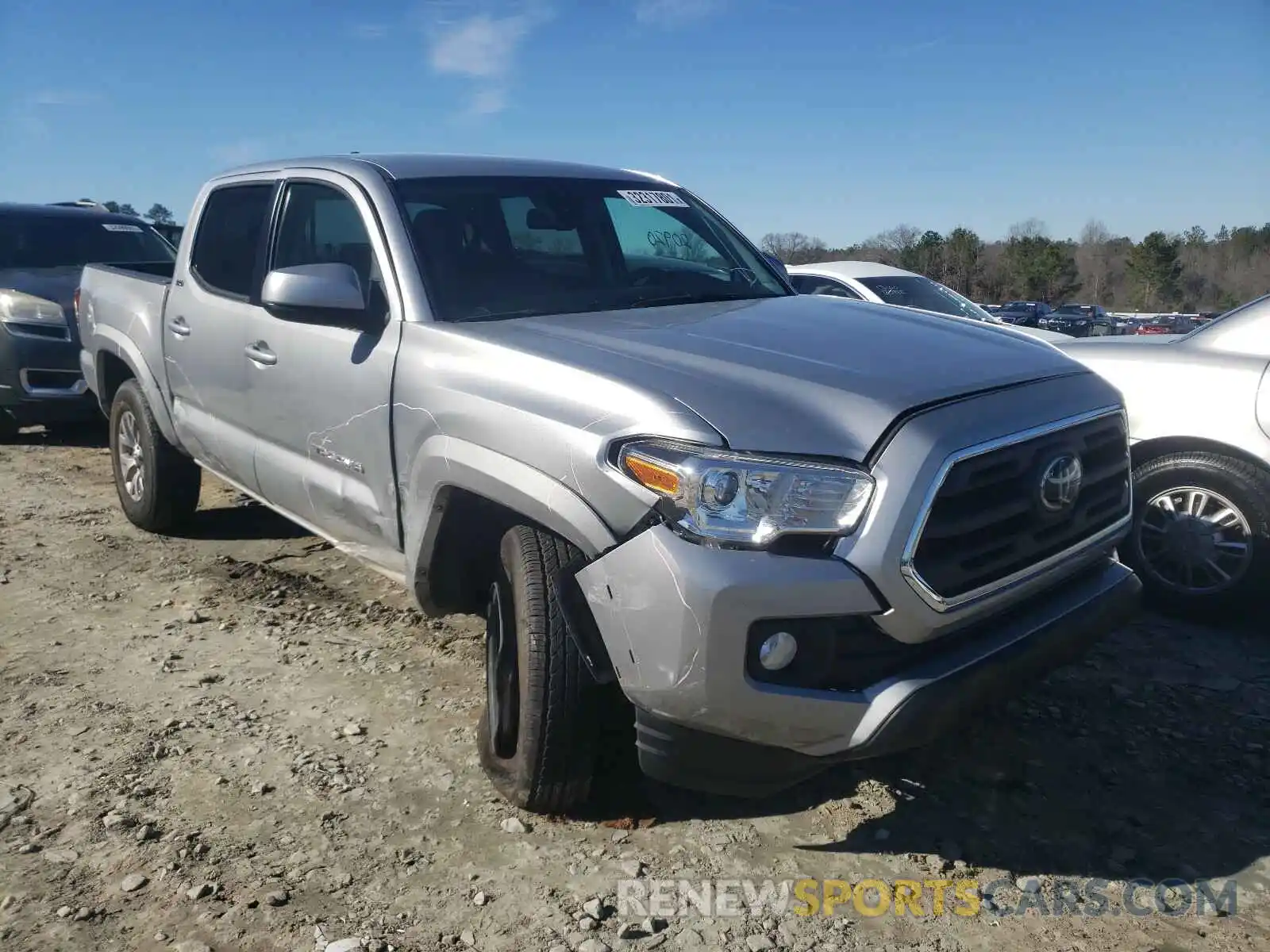 1 Photograph of a damaged car 3TMAZ5CNXKM084326 TOYOTA TACOMA 2019