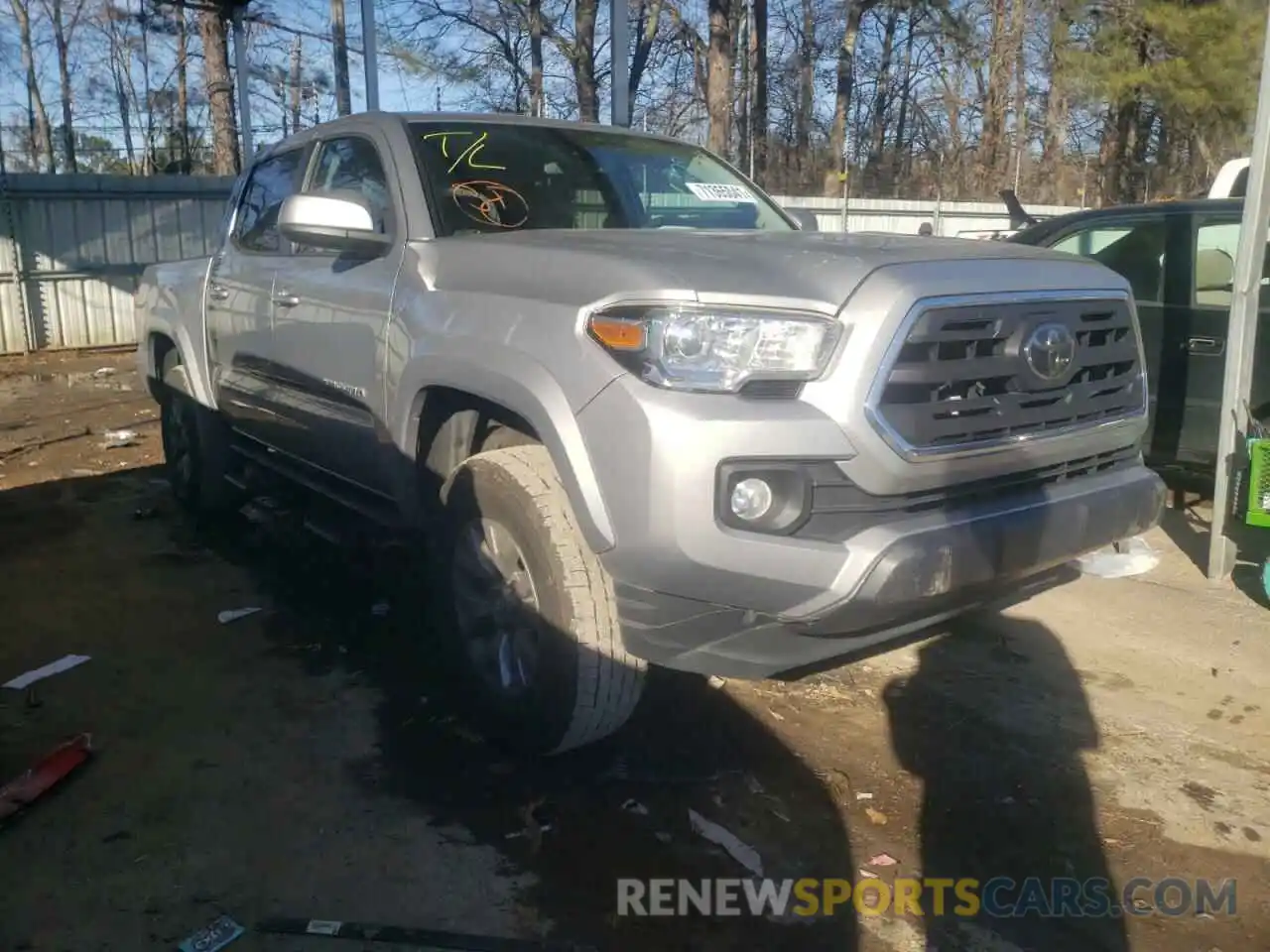 1 Photograph of a damaged car 3TMAZ5CNXKM085038 TOYOTA TACOMA 2019