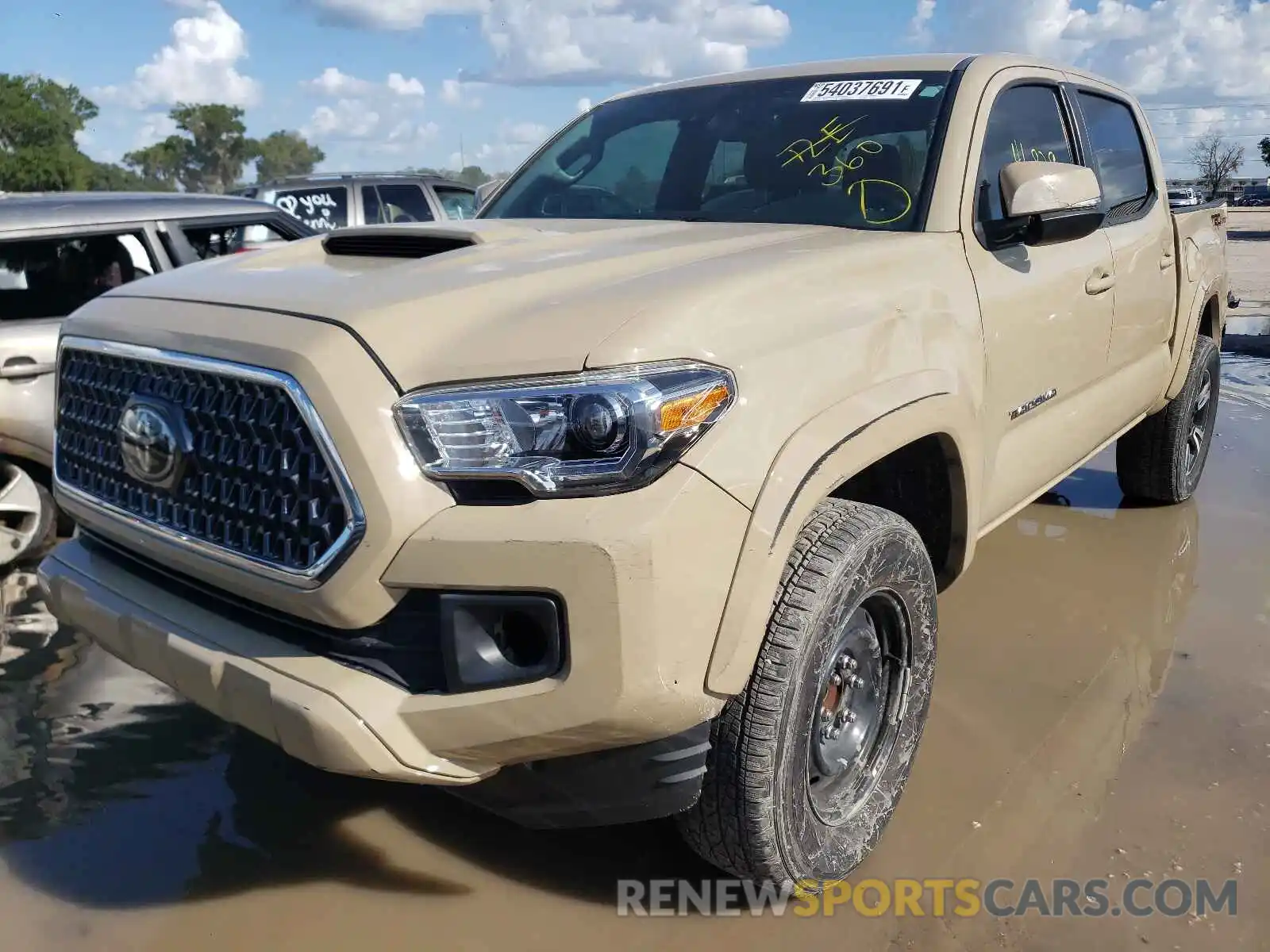 2 Photograph of a damaged car 3TMAZ5CNXKM086514 TOYOTA TACOMA 2019