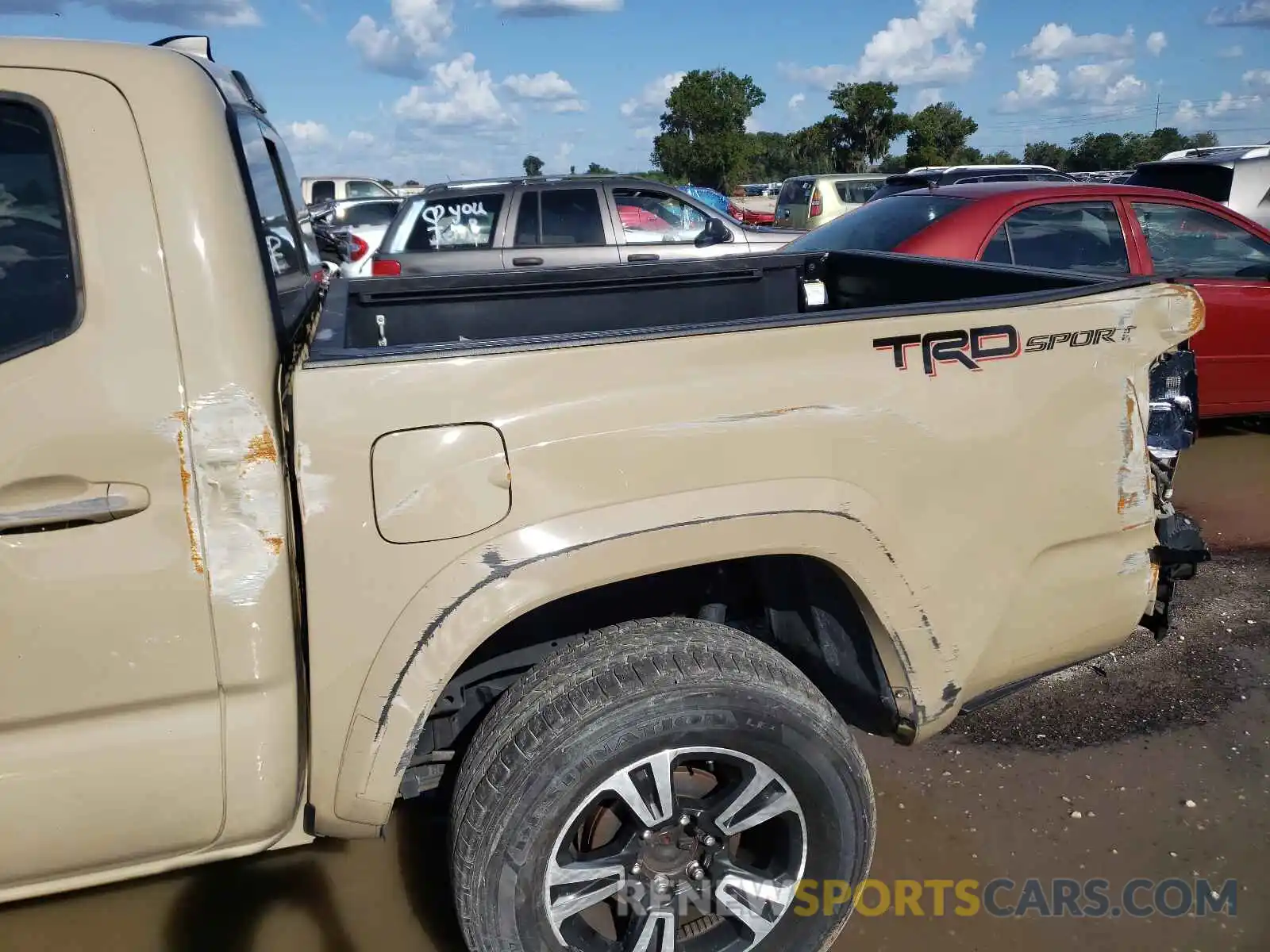 9 Photograph of a damaged car 3TMAZ5CNXKM086514 TOYOTA TACOMA 2019