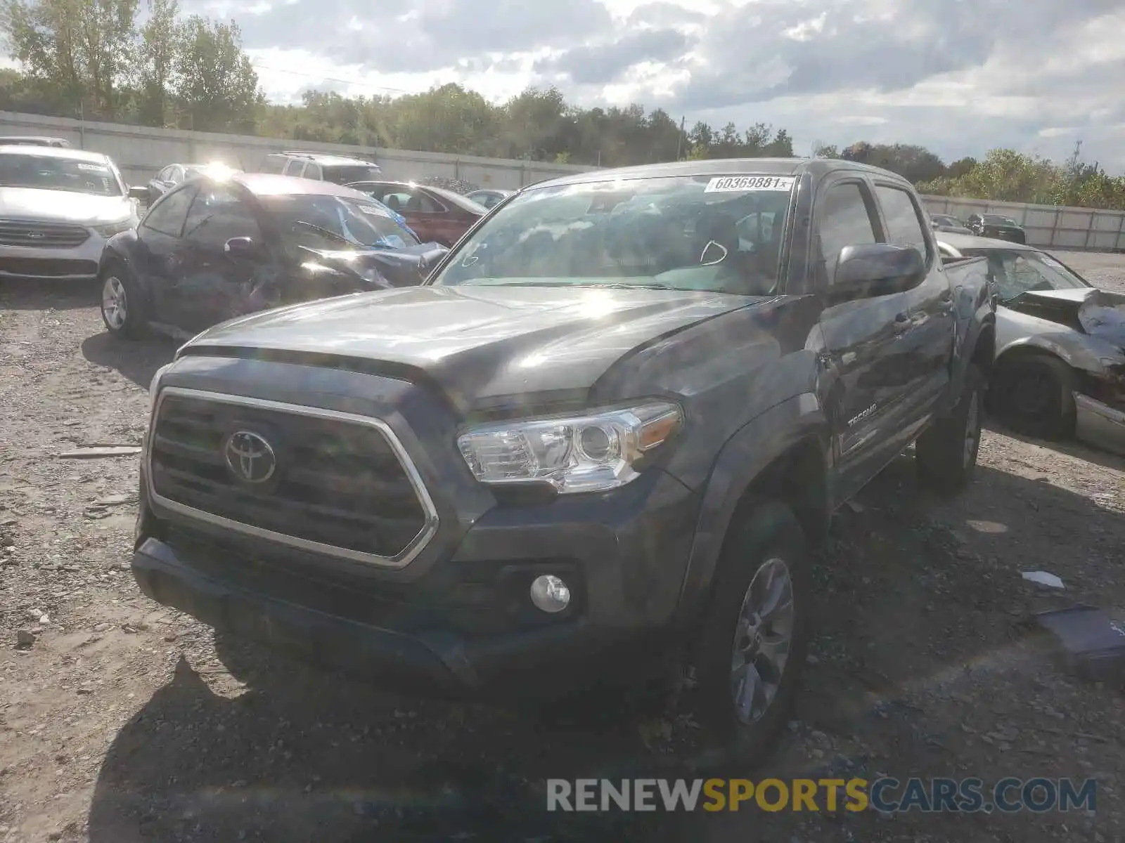 2 Photograph of a damaged car 3TMAZ5CNXKM088084 TOYOTA TACOMA 2019