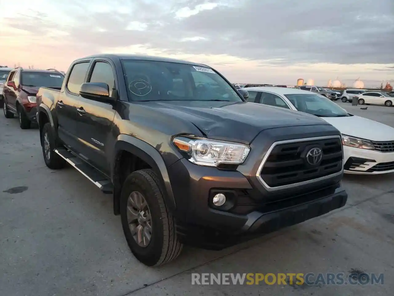 1 Фотография поврежденного автомобиля 3TMAZ5CNXKM088859 TOYOTA TACOMA 2019