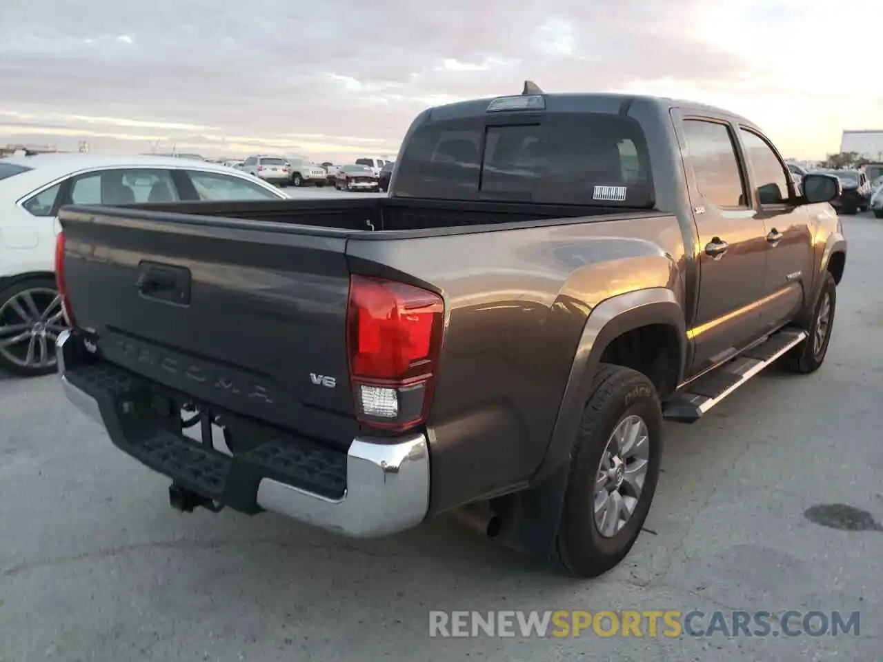 4 Фотография поврежденного автомобиля 3TMAZ5CNXKM088859 TOYOTA TACOMA 2019