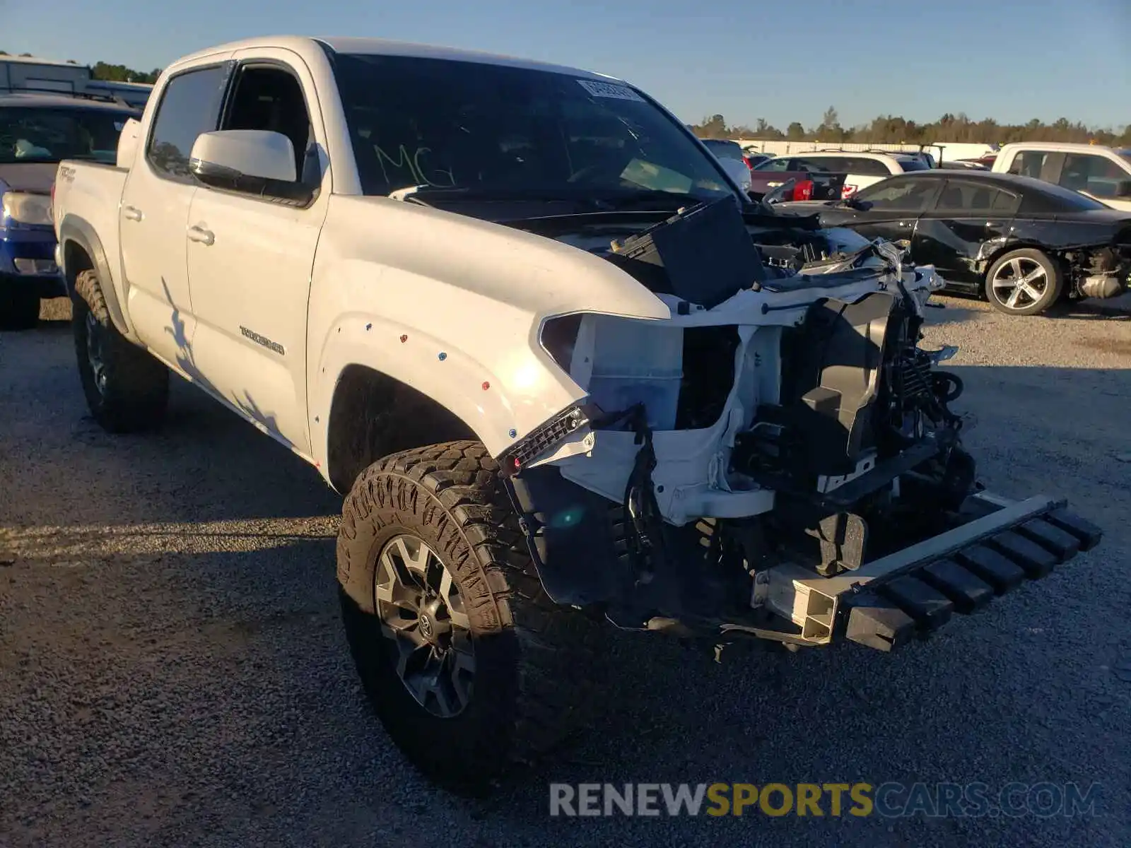 1 Photograph of a damaged car 3TMAZ5CNXKM089705 TOYOTA TACOMA 2019