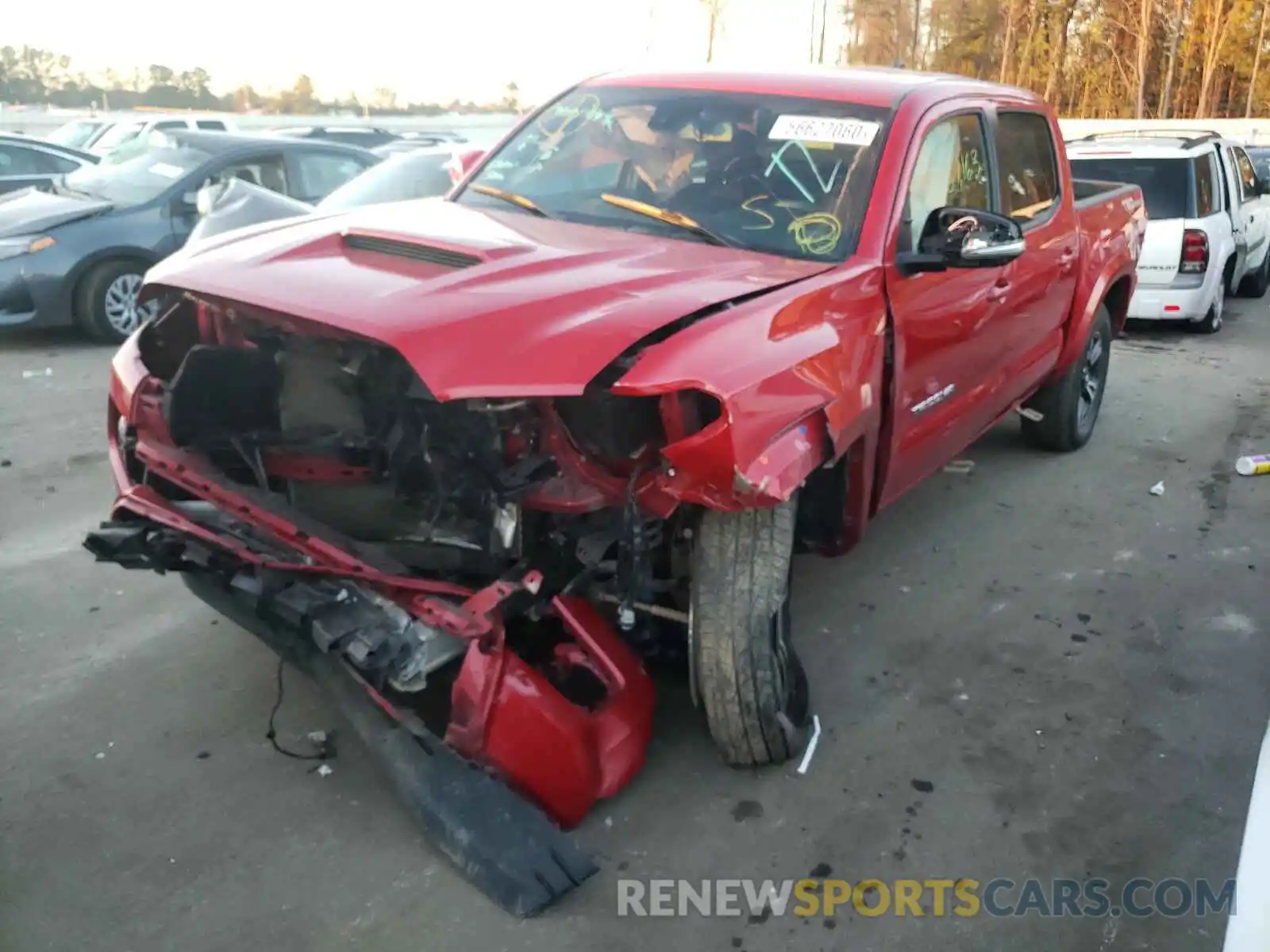 2 Photograph of a damaged car 3TMAZ5CNXKM090076 TOYOTA TACOMA 2019