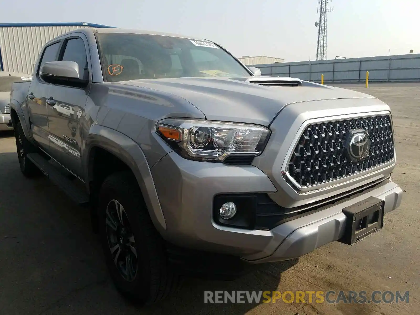 1 Photograph of a damaged car 3TMAZ5CNXKM091387 TOYOTA TACOMA 2019