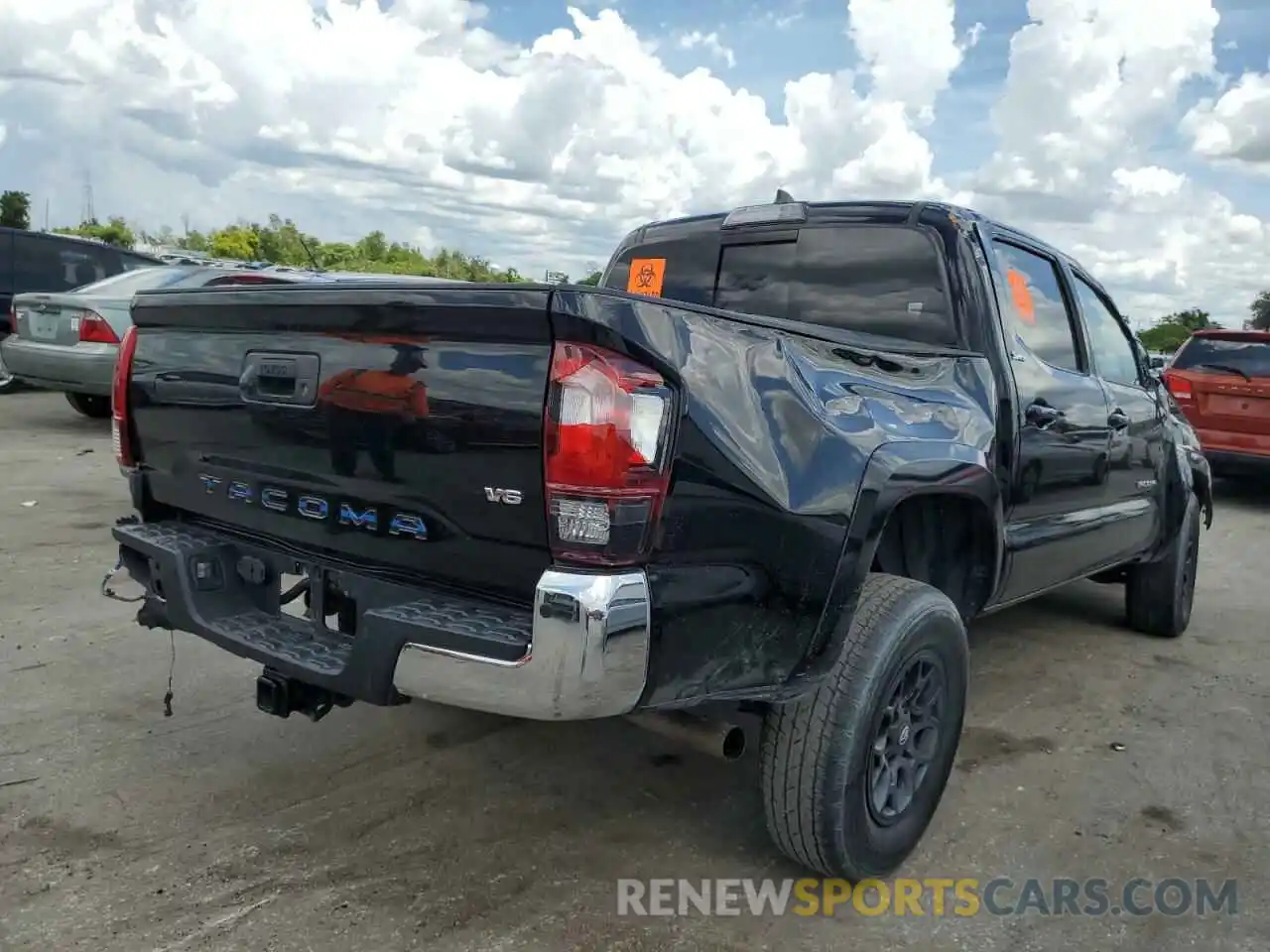 4 Photograph of a damaged car 3TMAZ5CNXKM092149 TOYOTA TACOMA 2019