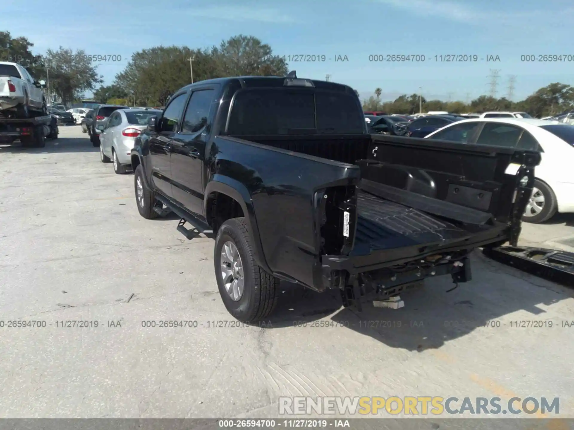 3 Photograph of a damaged car 3TMAZ5CNXKM094922 TOYOTA TACOMA 2019