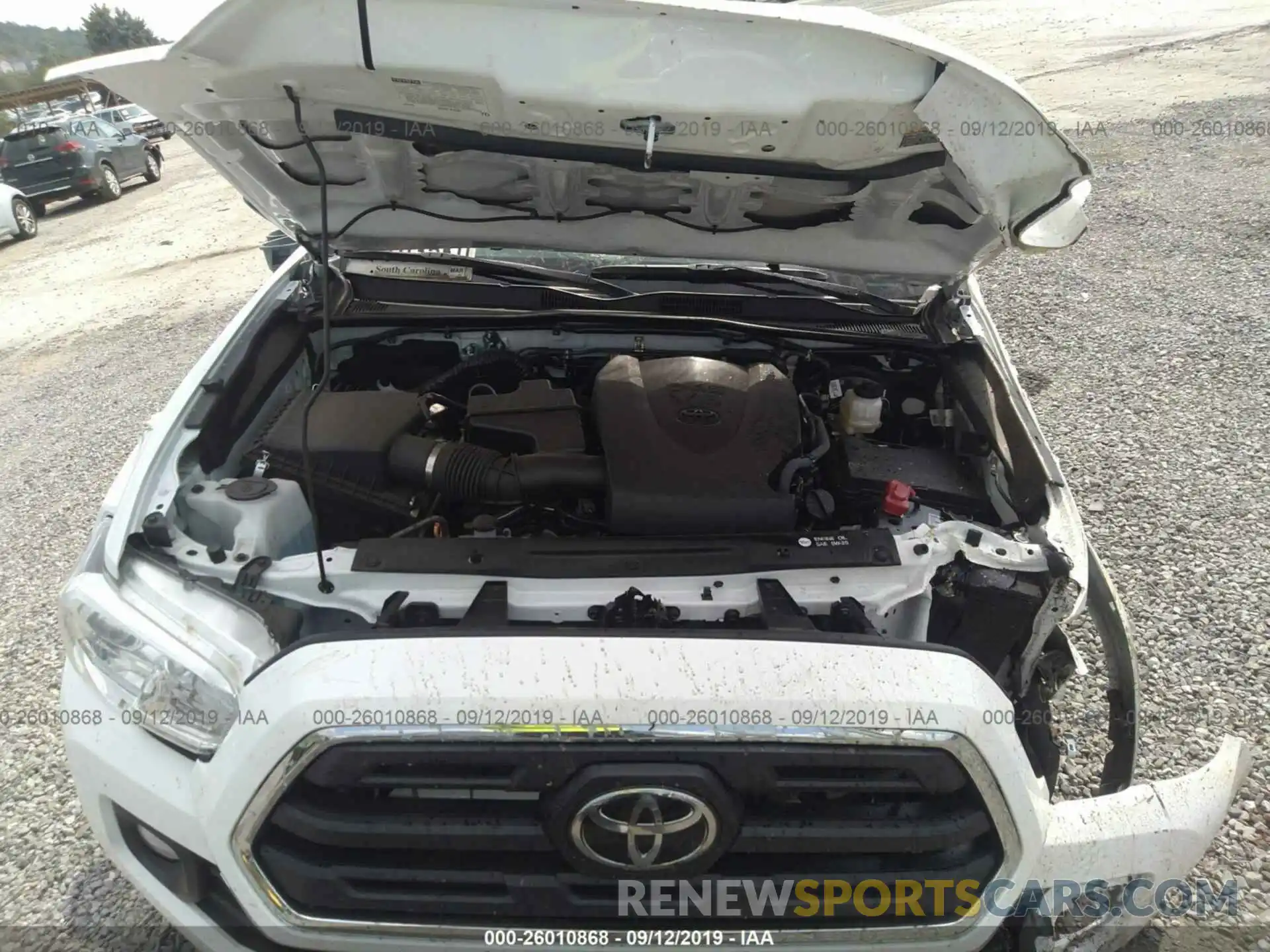 10 Photograph of a damaged car 3TMAZ5CNXKM097237 TOYOTA TACOMA 2019