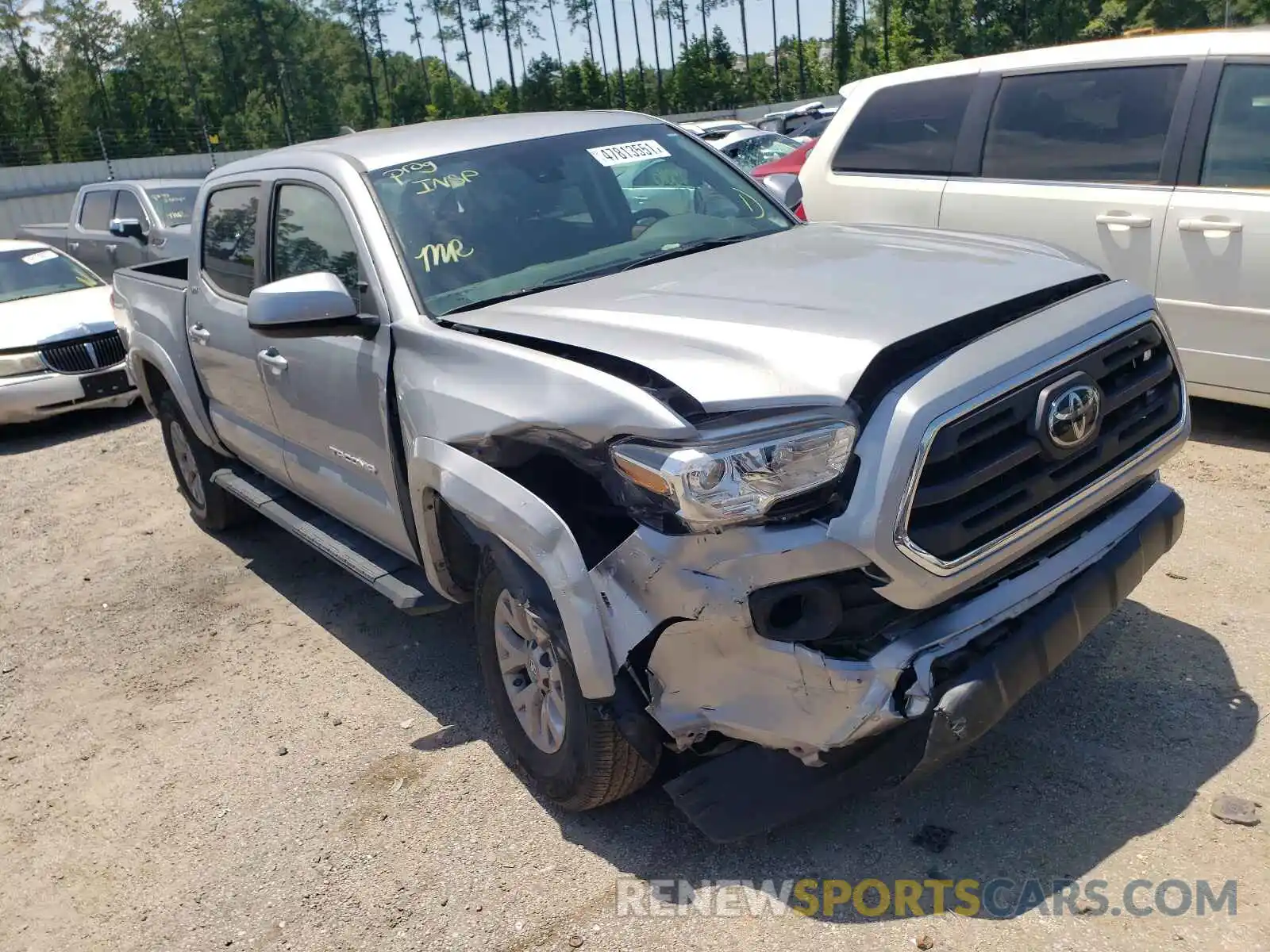 1 Photograph of a damaged car 3TMAZ5CNXKM100721 TOYOTA TACOMA 2019