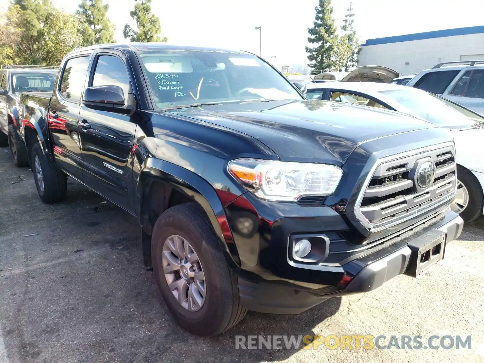 1 Photograph of a damaged car 3TMAZ5CNXKM101867 TOYOTA TACOMA 2019