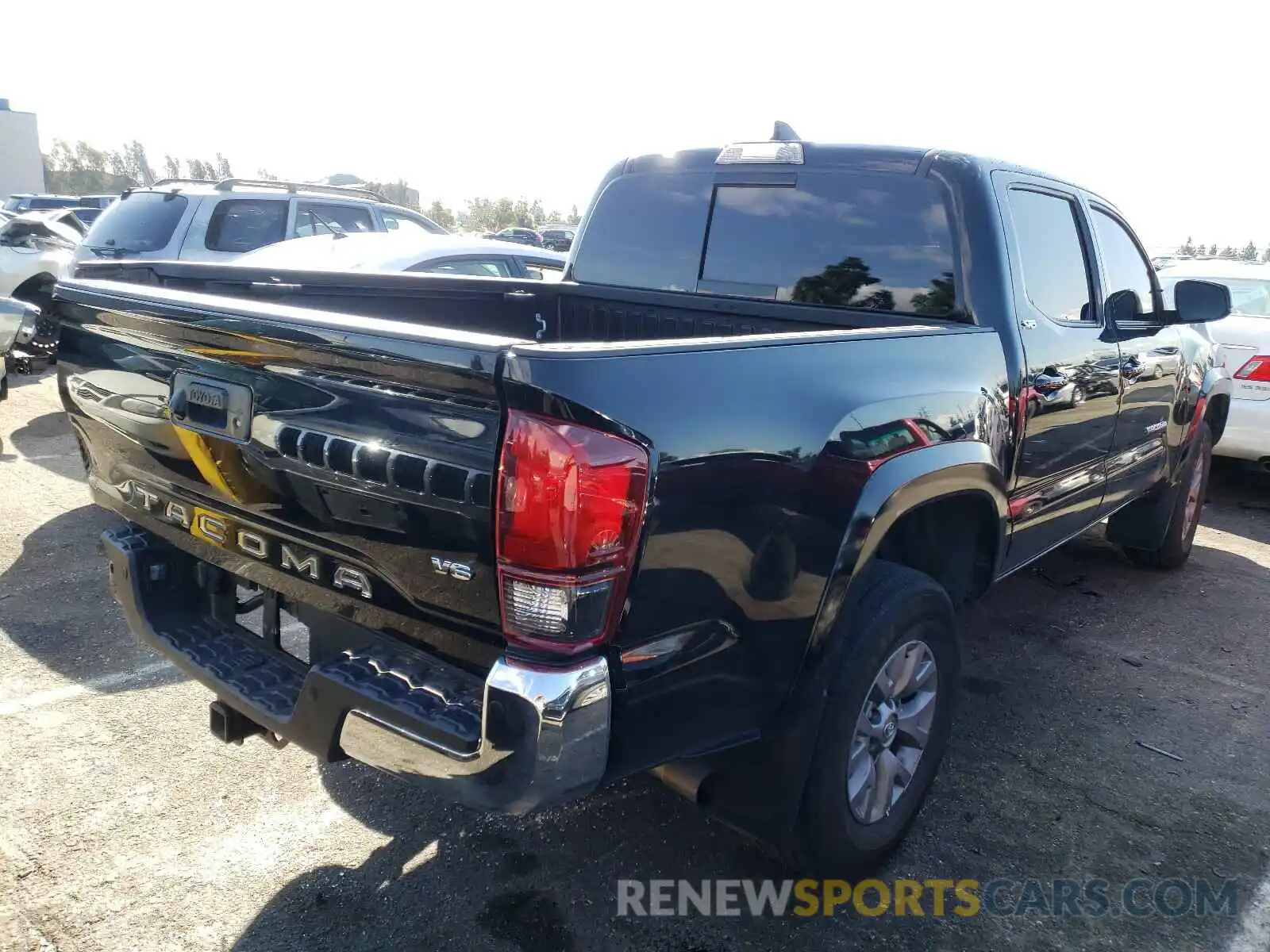 4 Photograph of a damaged car 3TMAZ5CNXKM101867 TOYOTA TACOMA 2019