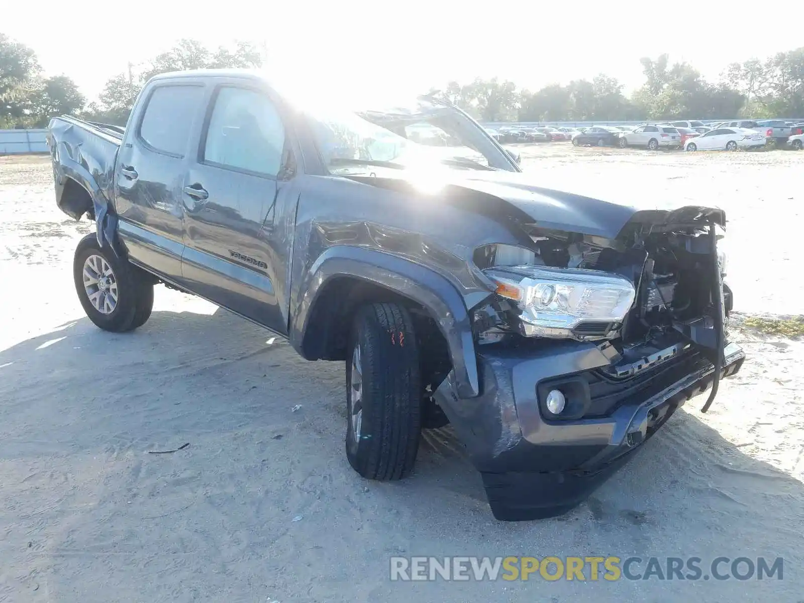 1 Photograph of a damaged car 3TMAZ5CNXKM102016 TOYOTA TACOMA 2019