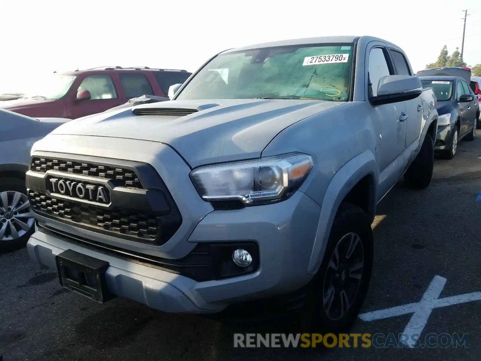 2 Photograph of a damaged car 3TMAZ5CNXKM102775 TOYOTA TACOMA 2019