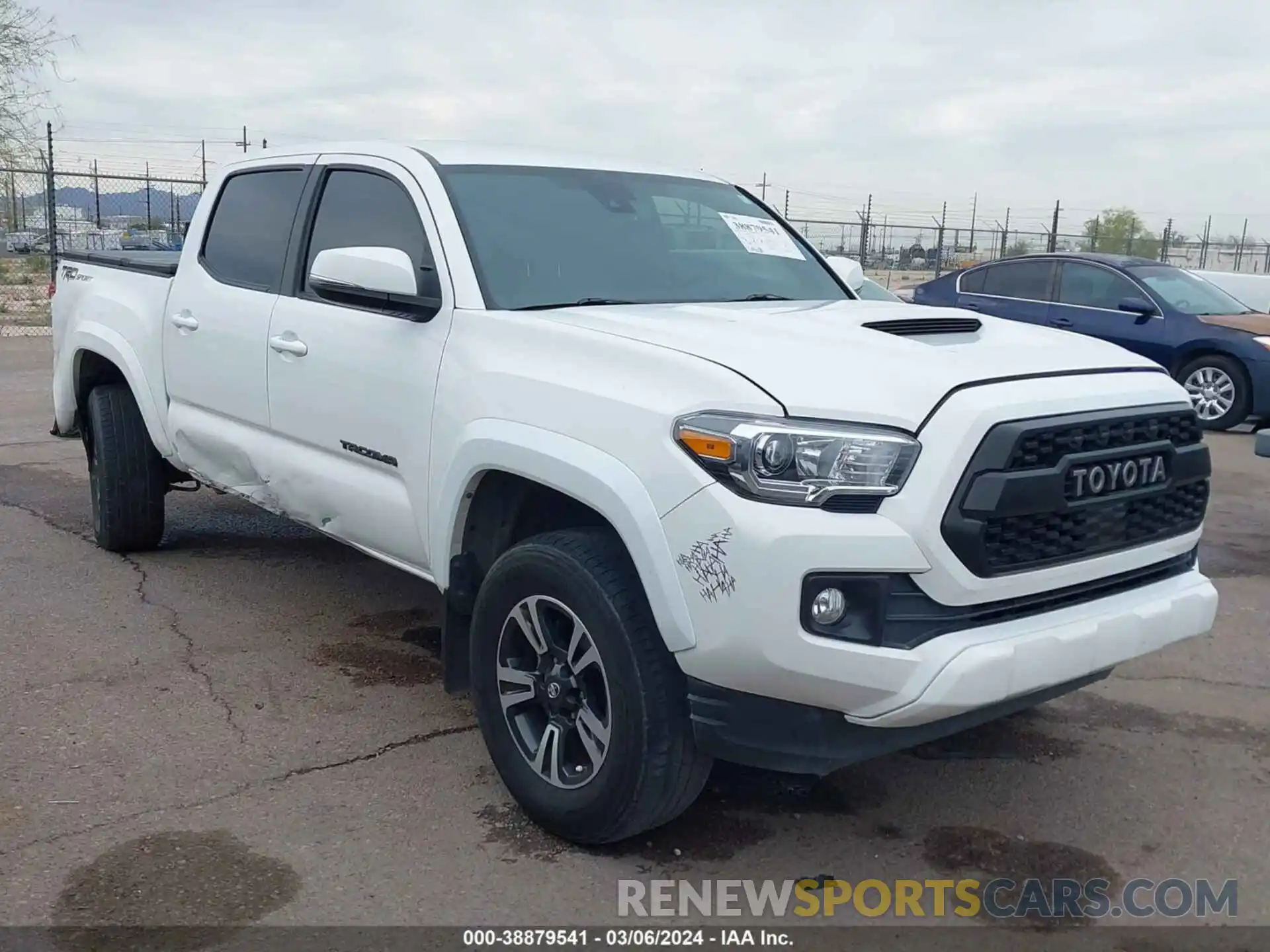 1 Photograph of a damaged car 3TMAZ5CNXKM107992 TOYOTA TACOMA 2019