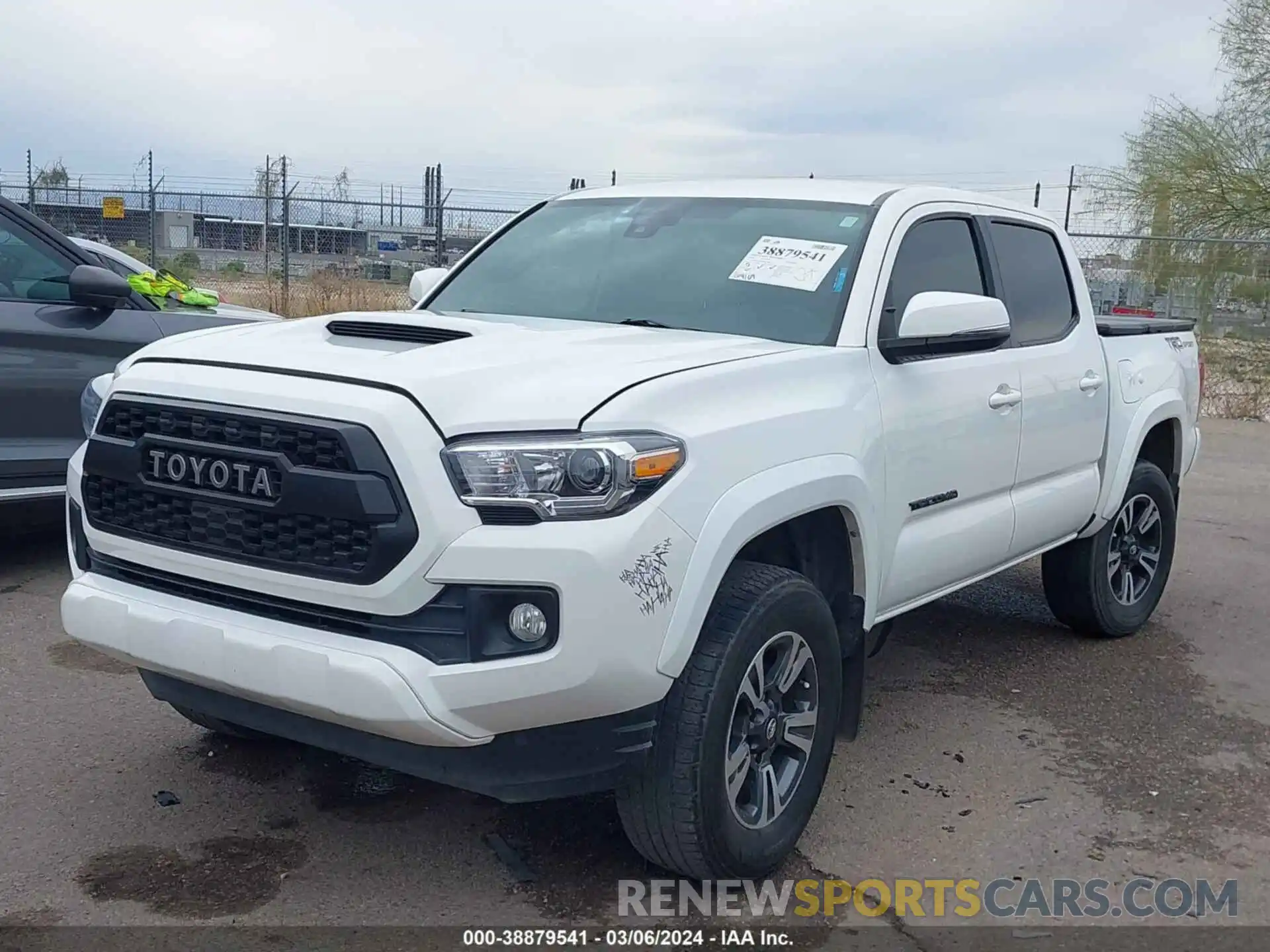 2 Photograph of a damaged car 3TMAZ5CNXKM107992 TOYOTA TACOMA 2019