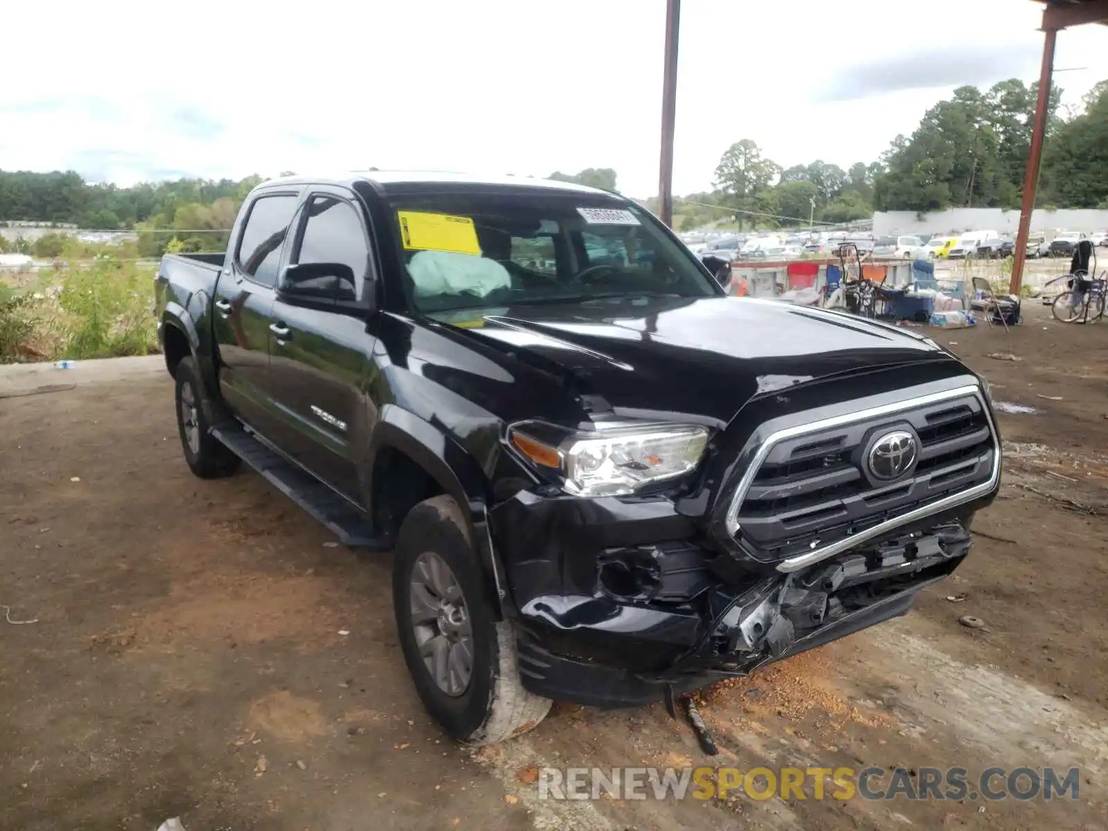 1 Photograph of a damaged car 3TMAZ5CNXKM111718 TOYOTA TACOMA 2019